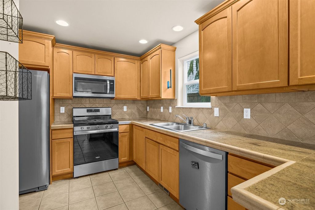 Photo of 4518 5th Drive SE, Everett, WA 98203 (MLS # 2057499)