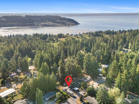 Photo of 7883 San Juan Ave AVE, Clinton, WA 98236 (MLS # 2588692)