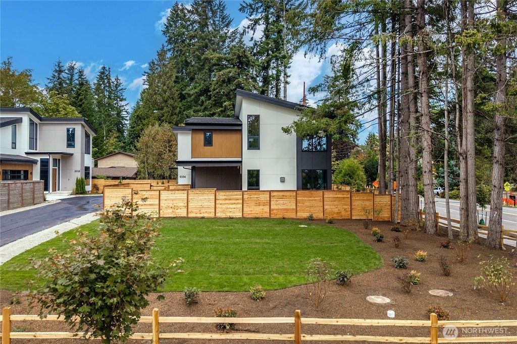 Photo of 8336 NE 148th Place, Kenmore, WA 98028 (MLS # 2582485)