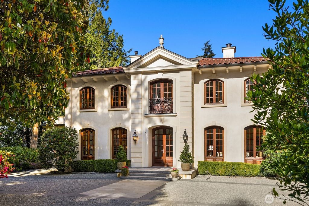 Photo of 8010 Grand Avenue NE, Bainbridge Island, WA 98110 (MLS # 2483563)