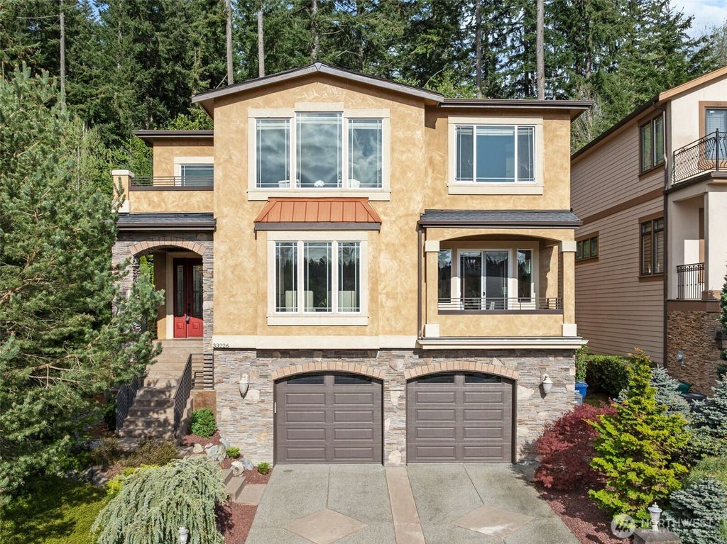 Photo of 33226 42nd Ave SW Ave, Federal Way, WA 98023 (MLS # 2363830)