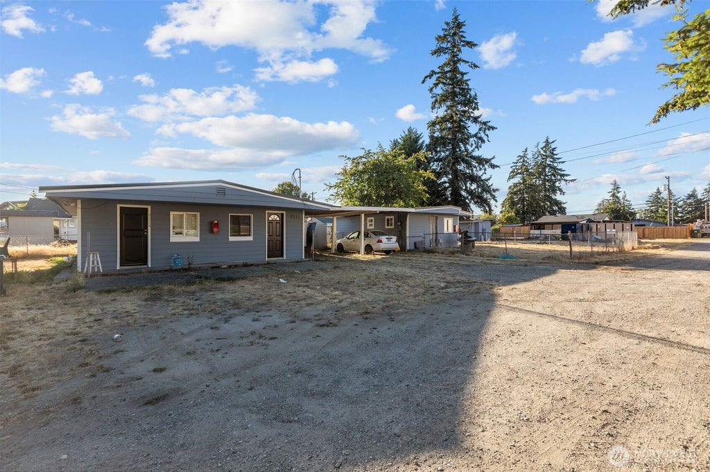 Photo of 9212 33rd Avenue Ct S, Lakewood, WA 98499 (MLS # 2564463)