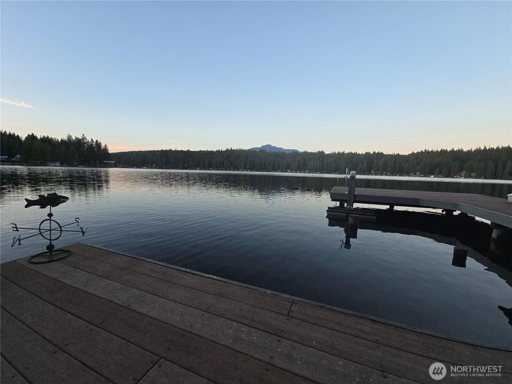 Photo of 425 W Shore Loop Road, Snohomish, WA 98290 (MLS # 2567480)