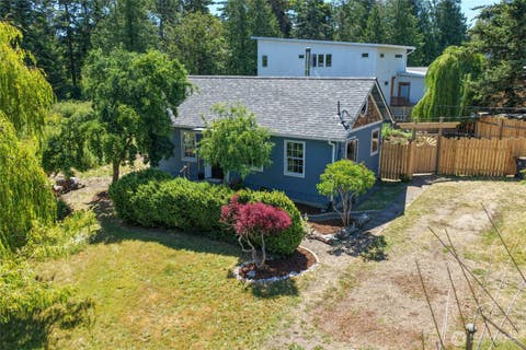 Photo of 305 49th Street, Port Townsend, WA 98368 (MLS # 2532383)