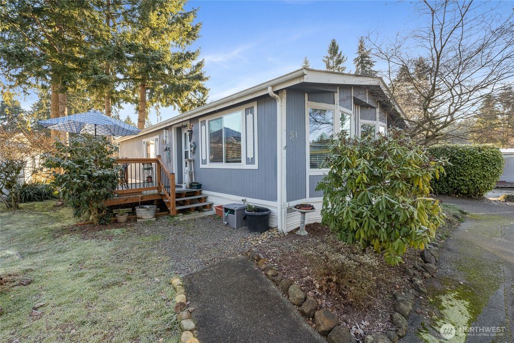 Photo of 12511 112th Avenue E #41, Puyallup, WA 98374 (MLS # 2472335)