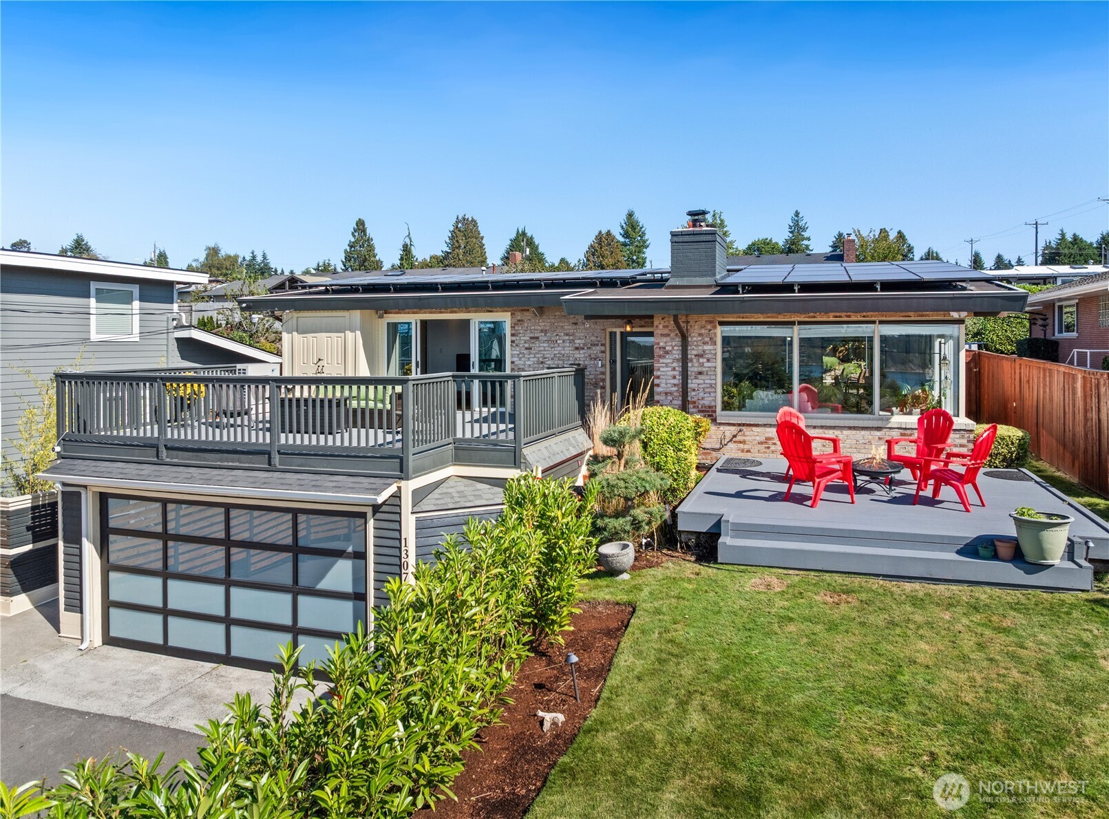 1307 N Cascade Avenue