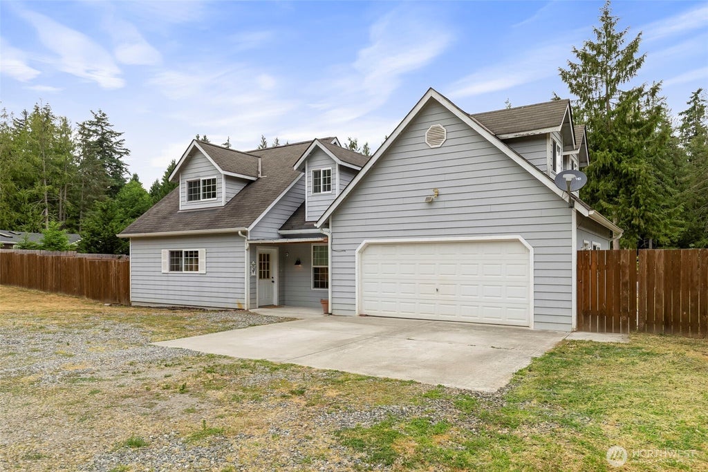 Photo of 91 Loafer Lane, Port Angeles, WA 98362 (MLS # 2547171)