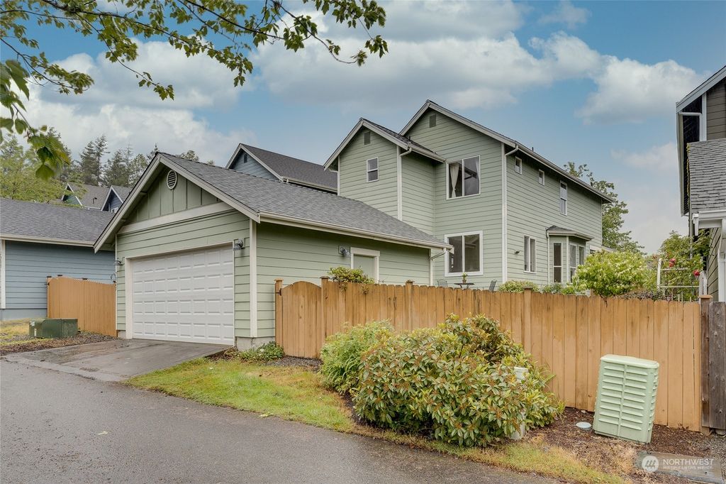 Photo of 7825 Ingram Lane SE, Snoqualmie, WA 98065 (MLS # 2234367)