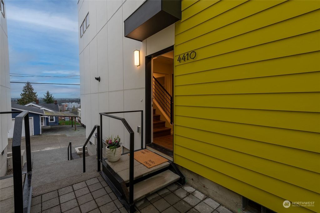 Photo of 4410 39th Avenue SW, Seattle, WA 98116 (MLS # 2028935)