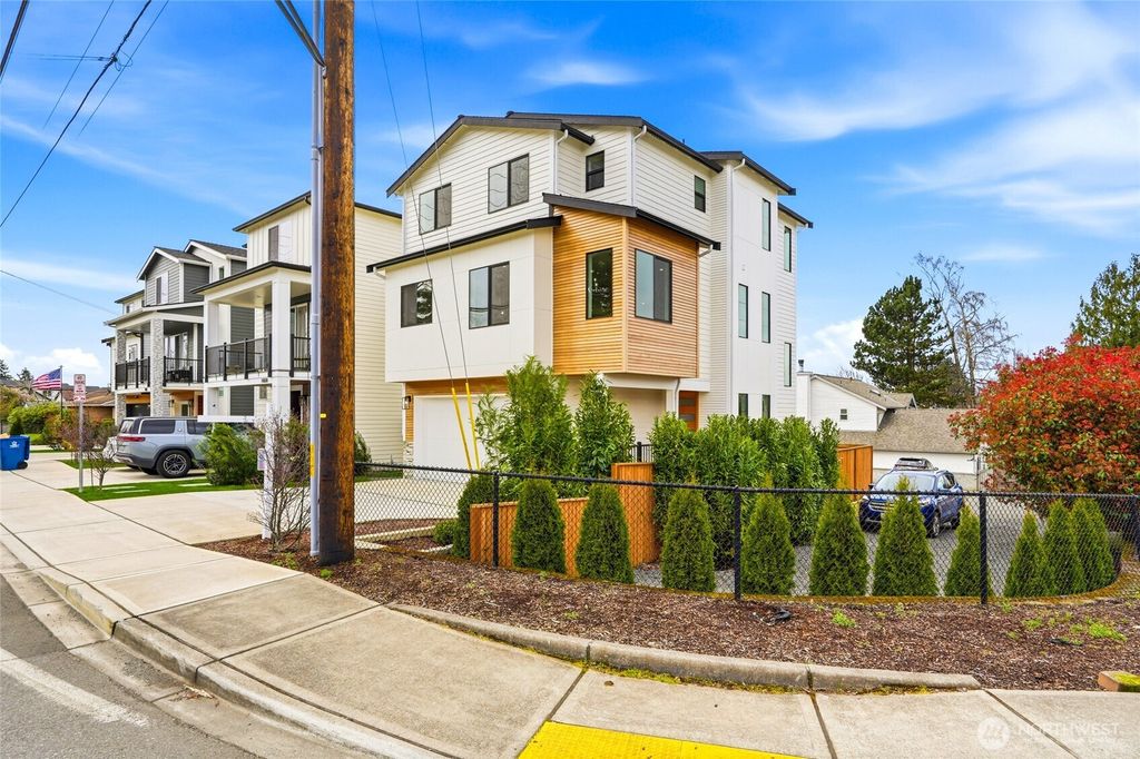 Photo of 14804 40th Avenue W #1, Lynnwood, WA 98087 (MLS # 2496328)