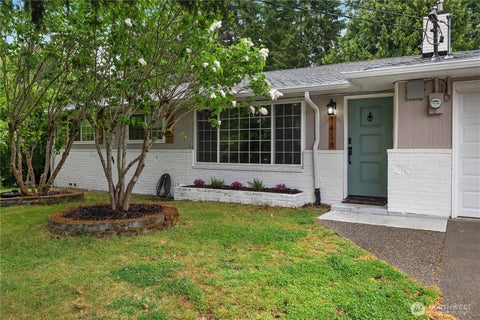 Photo of 1418 Lebanon Street SE, Lacey, WA 98503 (MLS # 2530120)