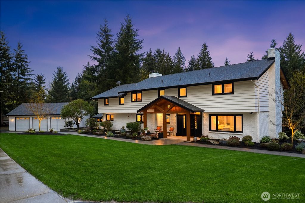 Photo of 15018 152nd Avenue NE, Woodinville, WA 98072 (MLS # 2507599)