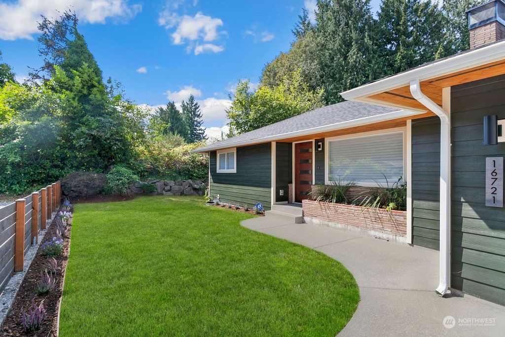 Photo of 16721 21st Avenue SW, Burien, WA 98166 (MLS # 2160389)