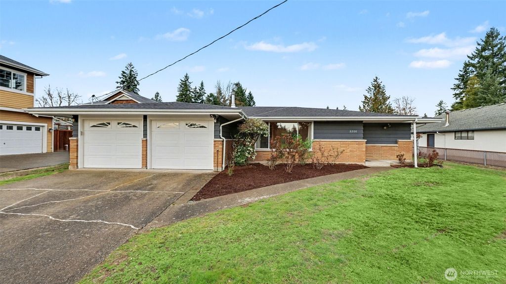 Photo of 2200 NE 12th St, Renton, WA 98056 (MLS # 2493871)