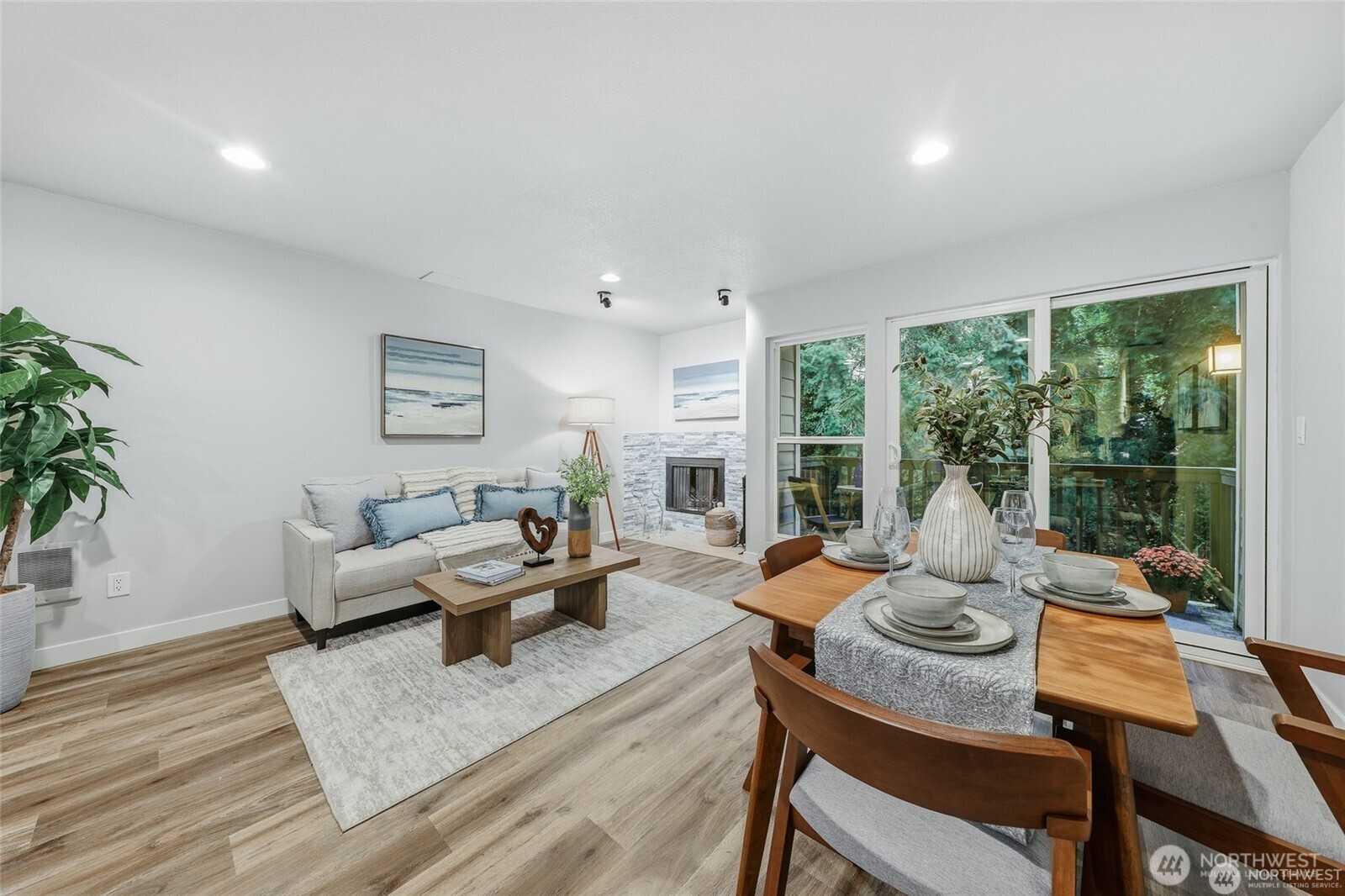 1940 N Northgate Way