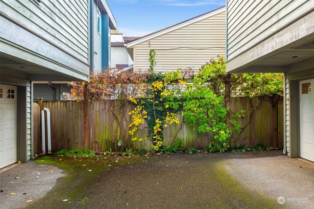 Photo of 1413 NW 60th ST St #A, Seattle, WA 98107 (MLS # 2306062)