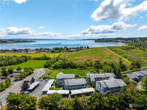 A home in Oak Harbor