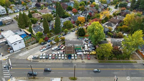 7860 Lake City Way NE Seattle WA 98115