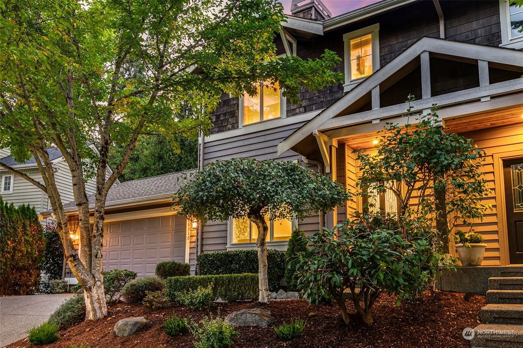 Photo of 16310 SE 48th Drive, Bellevue, WA 98006 (MLS # 2163225)