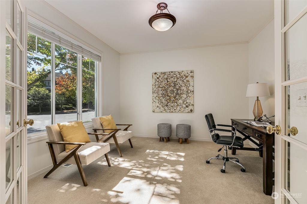 Photo of 16310 SE 48th Drive, Bellevue, WA 98006 (MLS # 2163225)