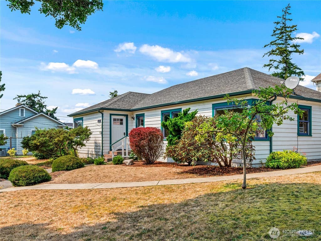 Photo of 1520 Lawrence ST, Port Townsend, WA 98368 (MLS # 2569114)