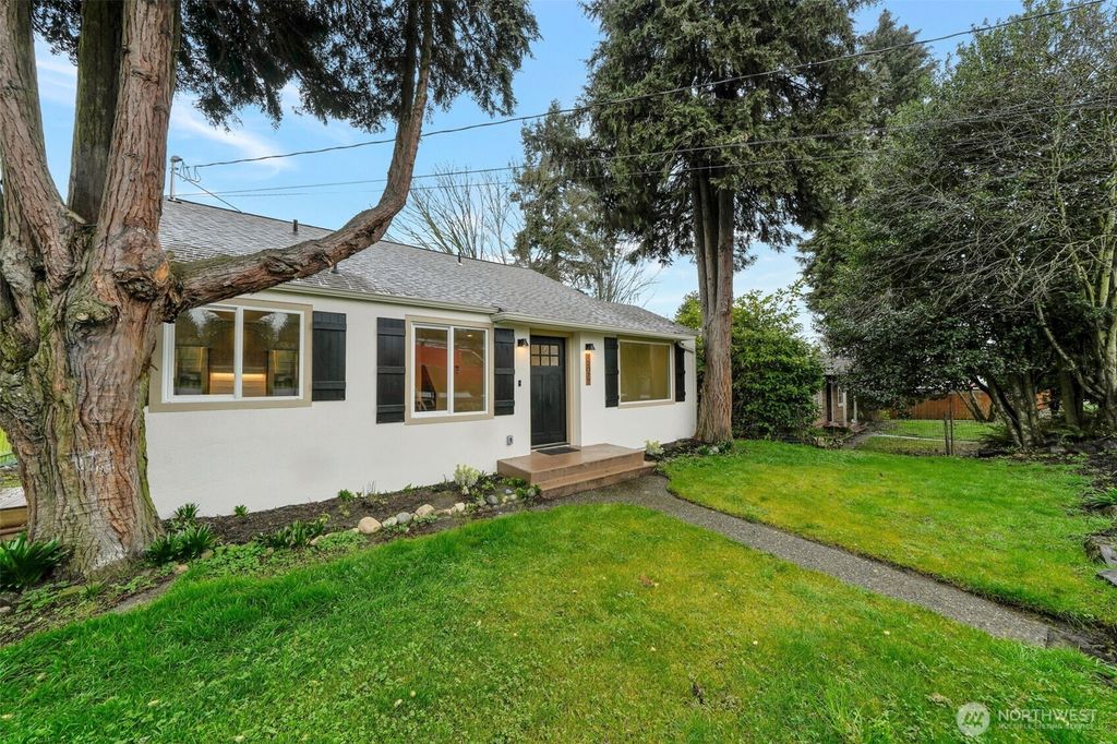 Photo of 12077 75th Avenue S, Seattle, WA 98178 (MLS # 2437032)