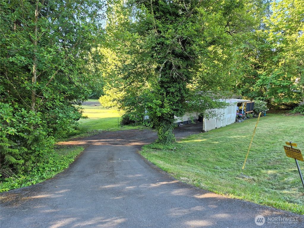 Photo of 3570 Grapeview Loop RD, Grapeview, WA 98546 (MLS # 2533780)
