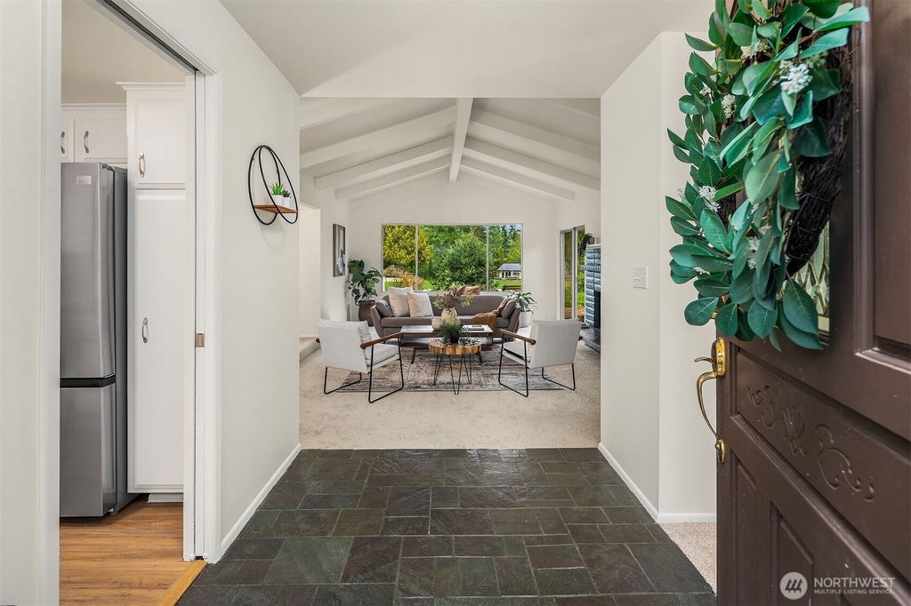 Photo of 18204 NE 27th Street, Redmond, WA 98052 (MLS # 2482621)