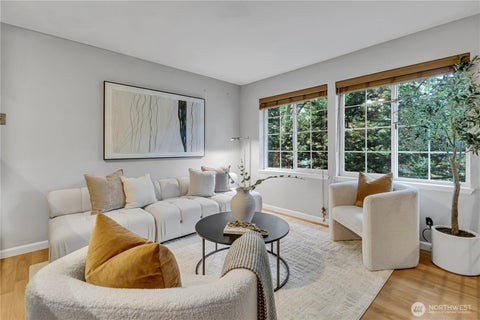 Photo of 952 N 35th Street #102, Seattle, WA 98103 (MLS # 2571054)