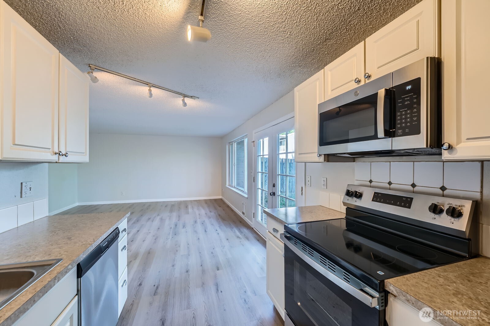 13067 Pacific Highway SW C