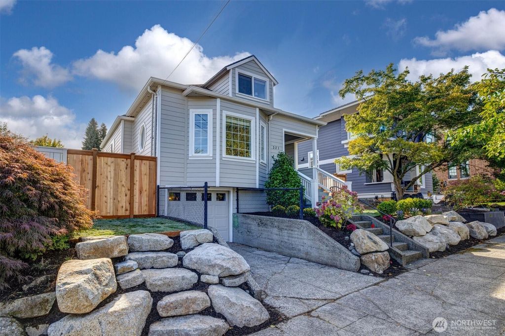 Photo of 321 W Garfield St, Seattle, WA 98119 (MLS # 2441140)