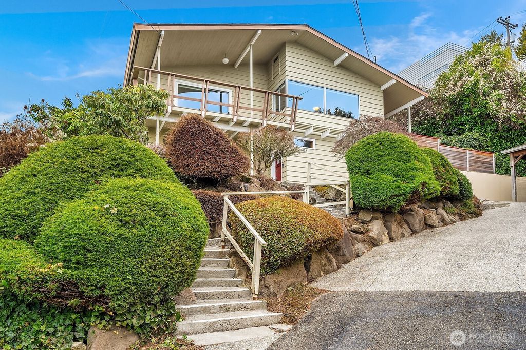 Photo of 9418 Kilbourne Court SW, Seattle, WA 98136 (MLS # 2331919)