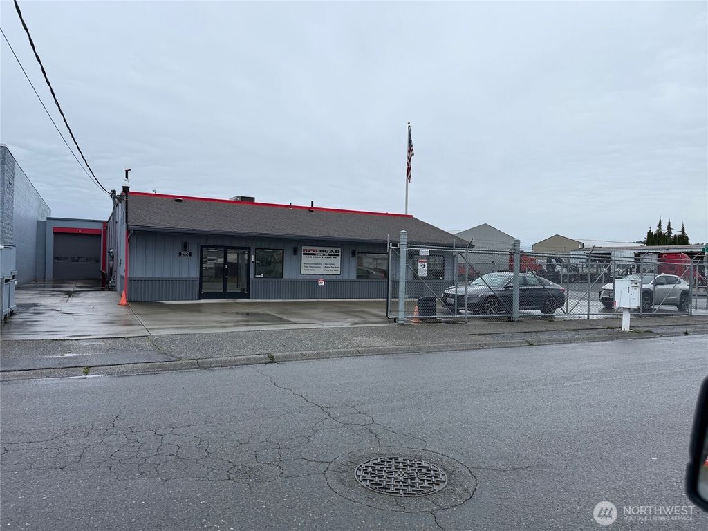 Photo of 500 26th Street NE, Auburn, WA 98002 (MLS # 2493090)