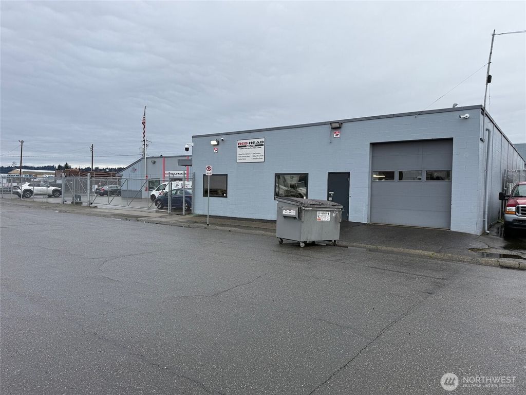 Photo of 500 26th Street NE, Auburn, WA 98002 (MLS # 2493090)