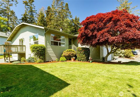 Photo of 4114 Kingsway, Anacortes, WA 98221 (MLS # 2497181)