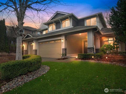 Photo of 6201 SE 2nd ST, Renton, WA 98059 (MLS # 2544306)
