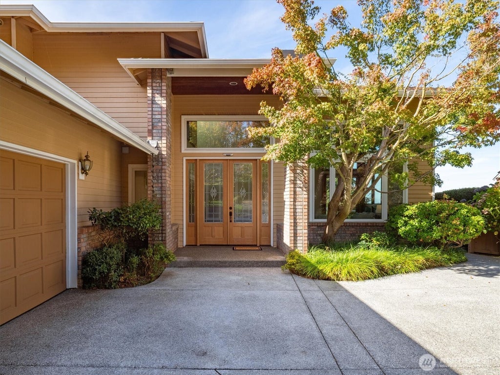 Photo of 720 9th Avenue S, Edmonds, WA 98020 (MLS # 2592345)