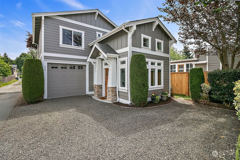 Photo of 610 10th Avenue #B, Kirkland, WA 98033 (MLS # 2138838)