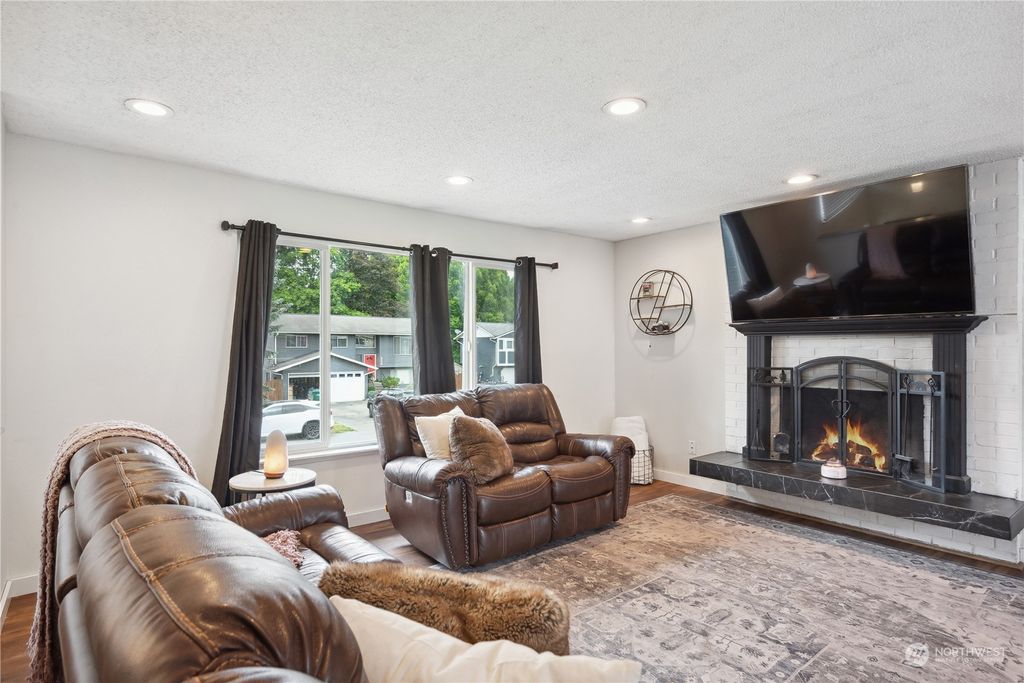 Photo of 6010 98th Street NE, Marysville, WA 98270 (MLS # 2127488)