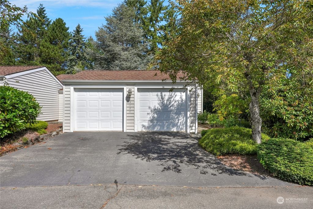 Photo of 13730 SE 256th Place, Kent, WA 98042 (MLS # 2153274)