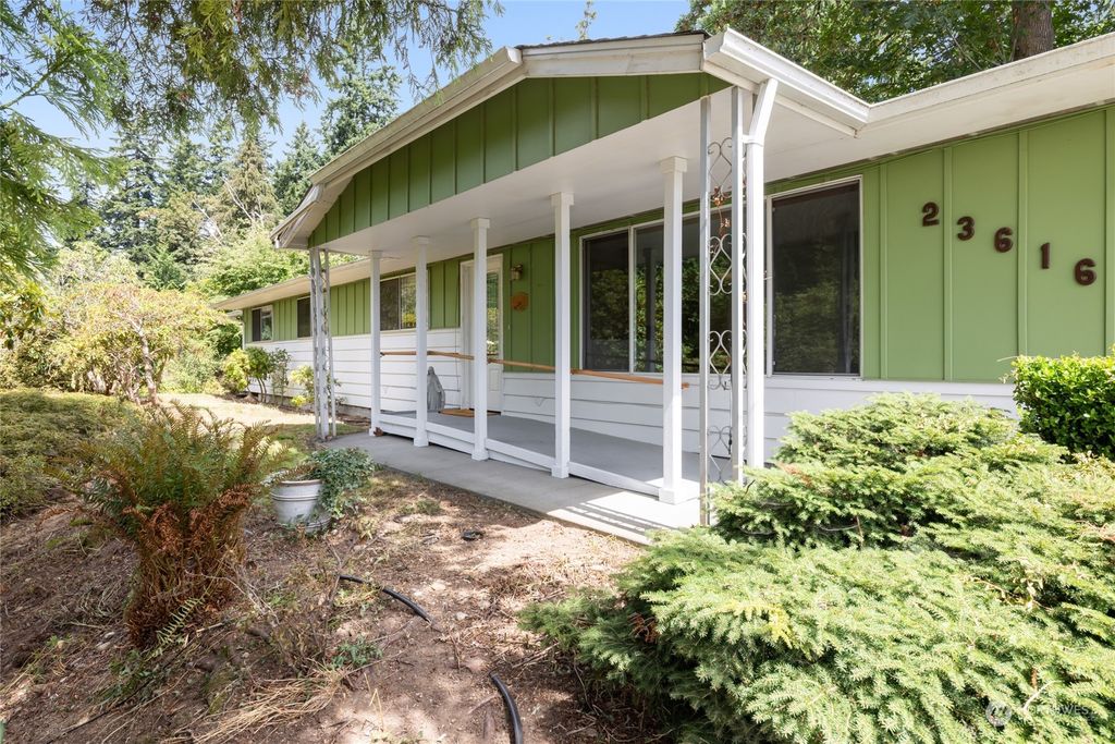 Photo of 23616 135th Place SE, Kent, WA 98042 (MLS # 2275697)