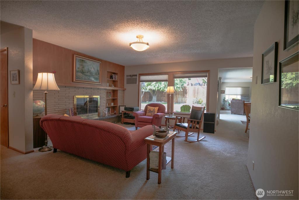 Photo of 205 Valley Street, Cashmere, WA 98815 (MLS # 2564145)