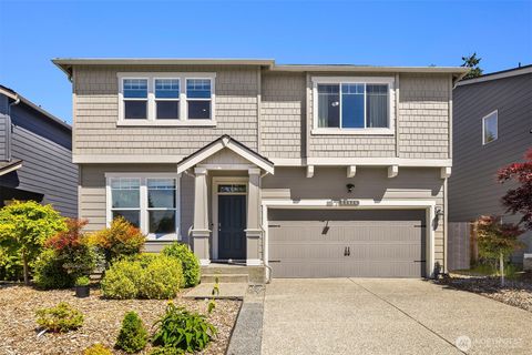 Photo of 27920 15th Avenue S, Federal Way, WA 98003 (MLS # 2526846)