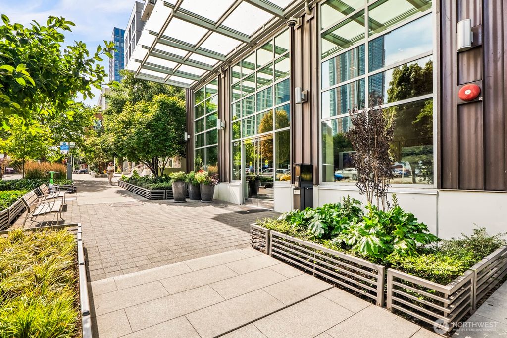 Photo of 588 Bell Street #315S, Seattle, WA 98121 (MLS # 2433106)
