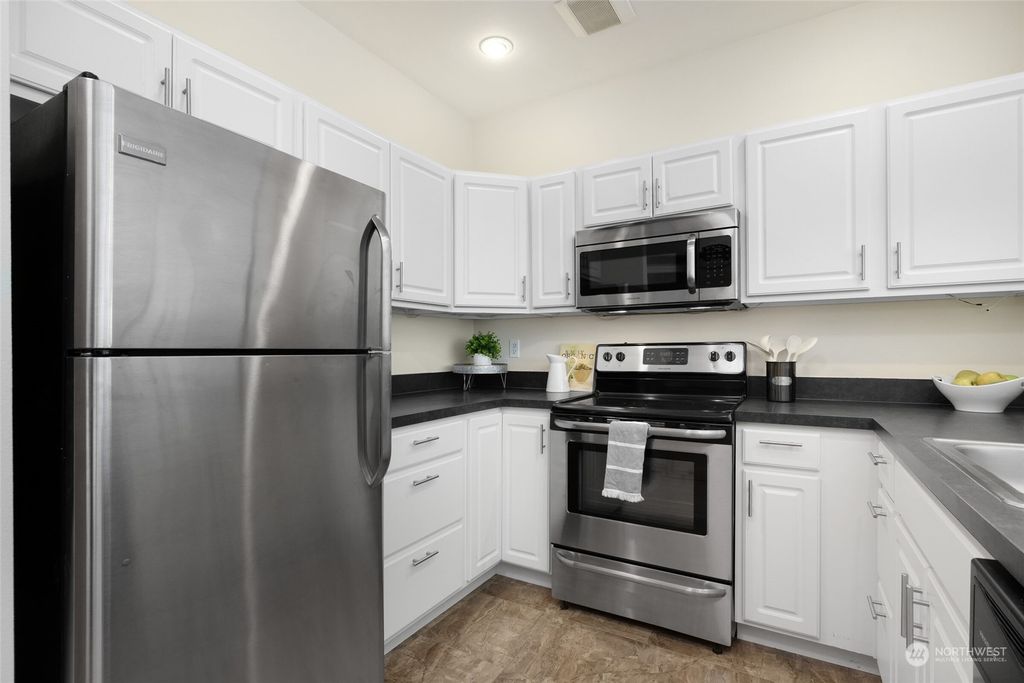 Photo of 2415 2nd Avenue #331, Seattle, WA 98121 (MLS # 2307256)