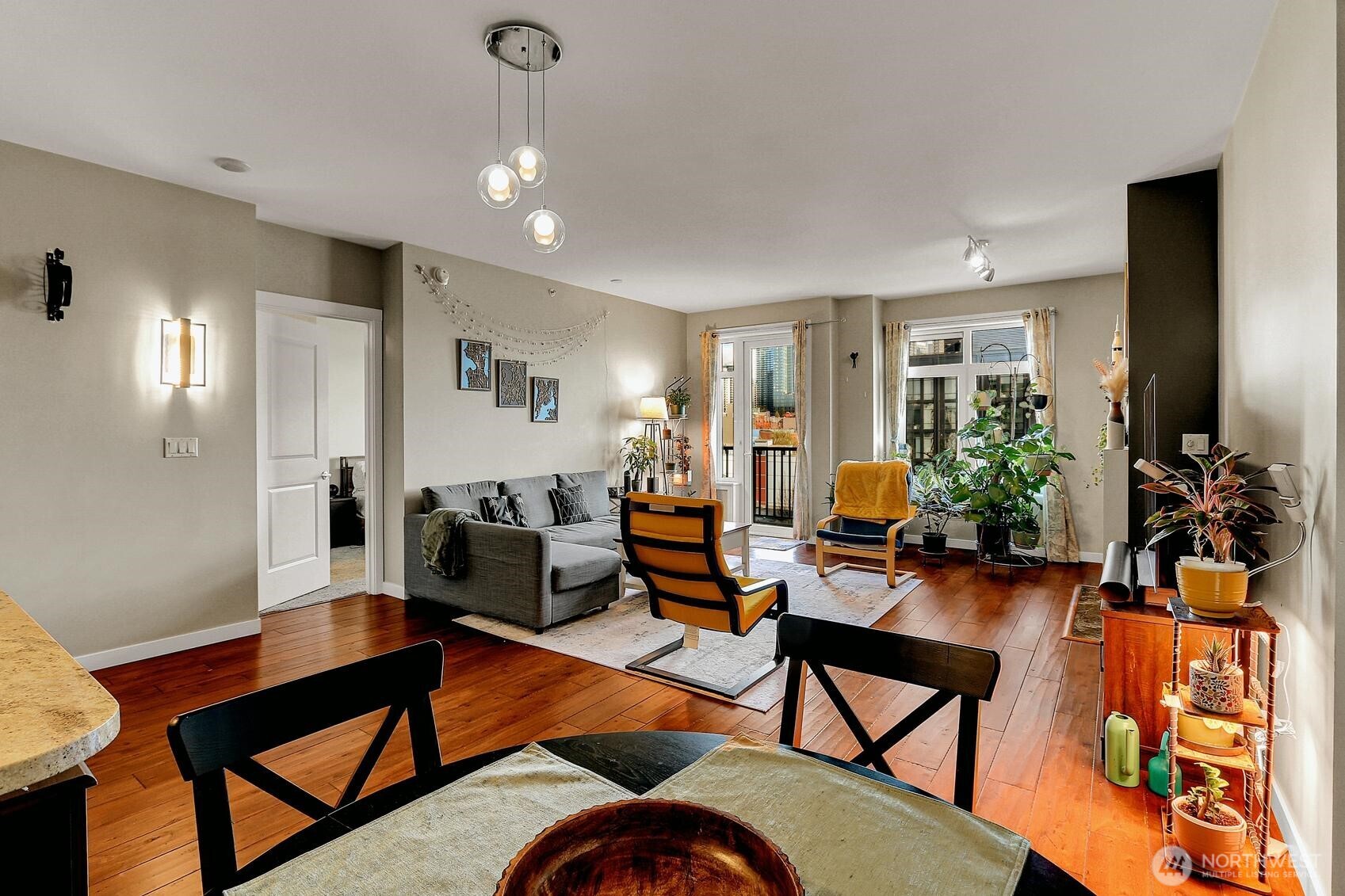 2607 Western Avenue 1003