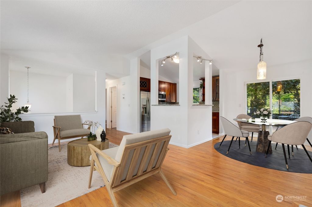 Photo of 2202 Wells Court S, Renton, WA 98055 (MLS # 2071488)