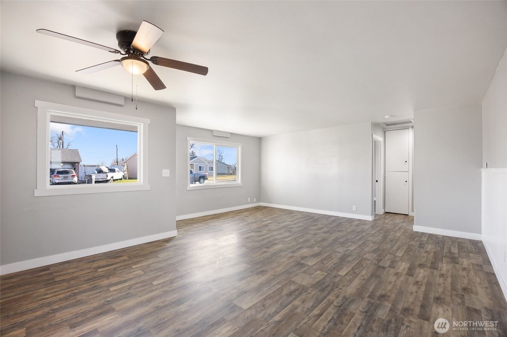 Photo of 1314 Pershing Road, Moses Lake, WA 98837 (MLS # 2480143)