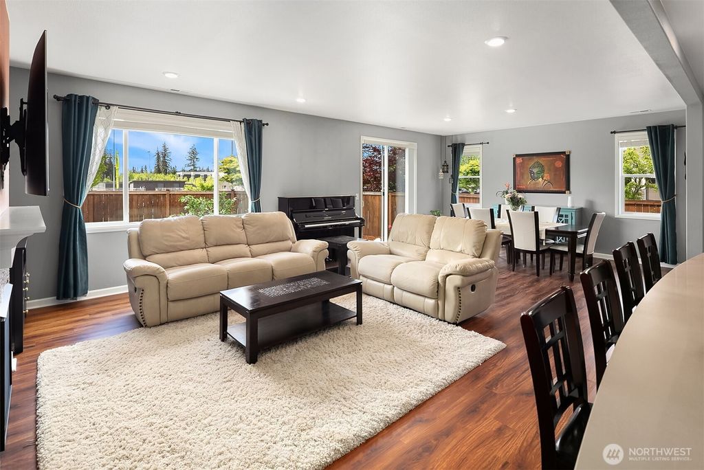 Photo of 3908 187th Place SE, Bothell, WA 98012 (MLS # 2362608)