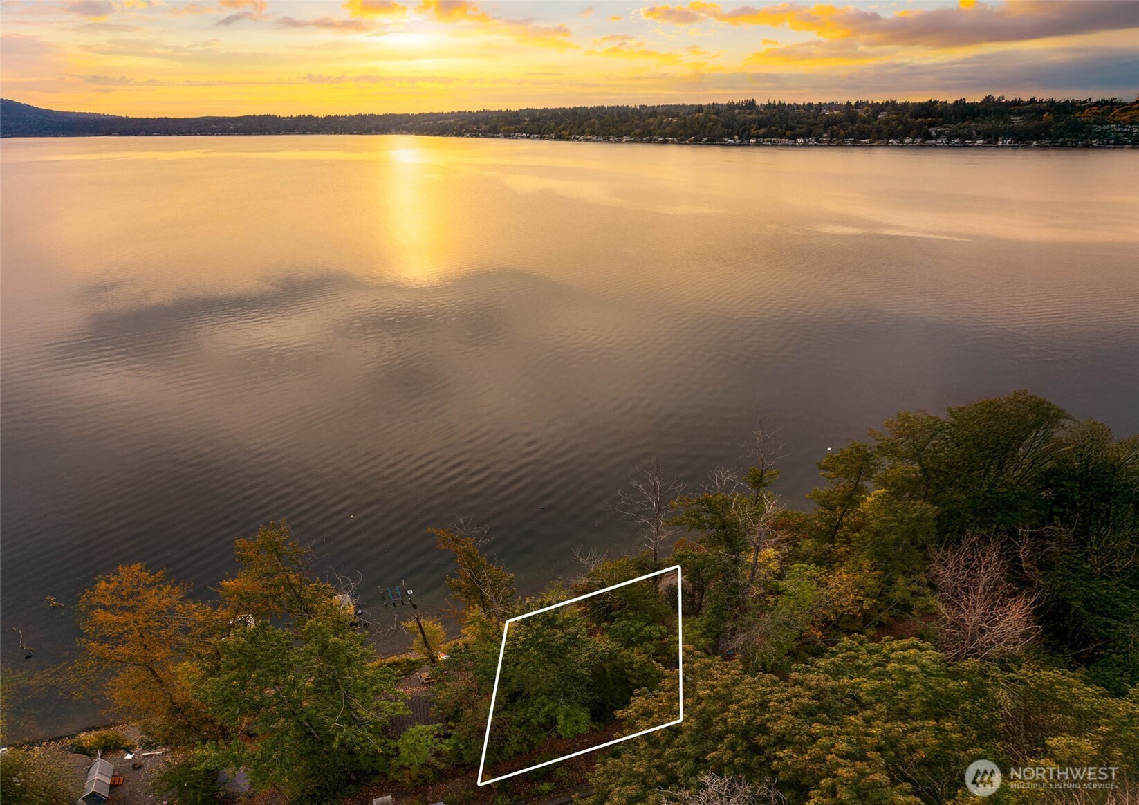 35753001 E Lake Sammamish Parkway